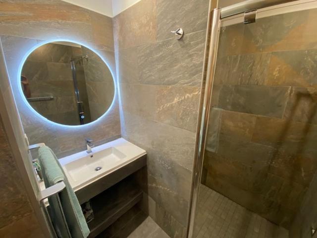 Villas Valinco San Martinu Corse Du Sud - Vue Et Proche Mer - Piscines-7 Chambres Olmeto  Exterior foto